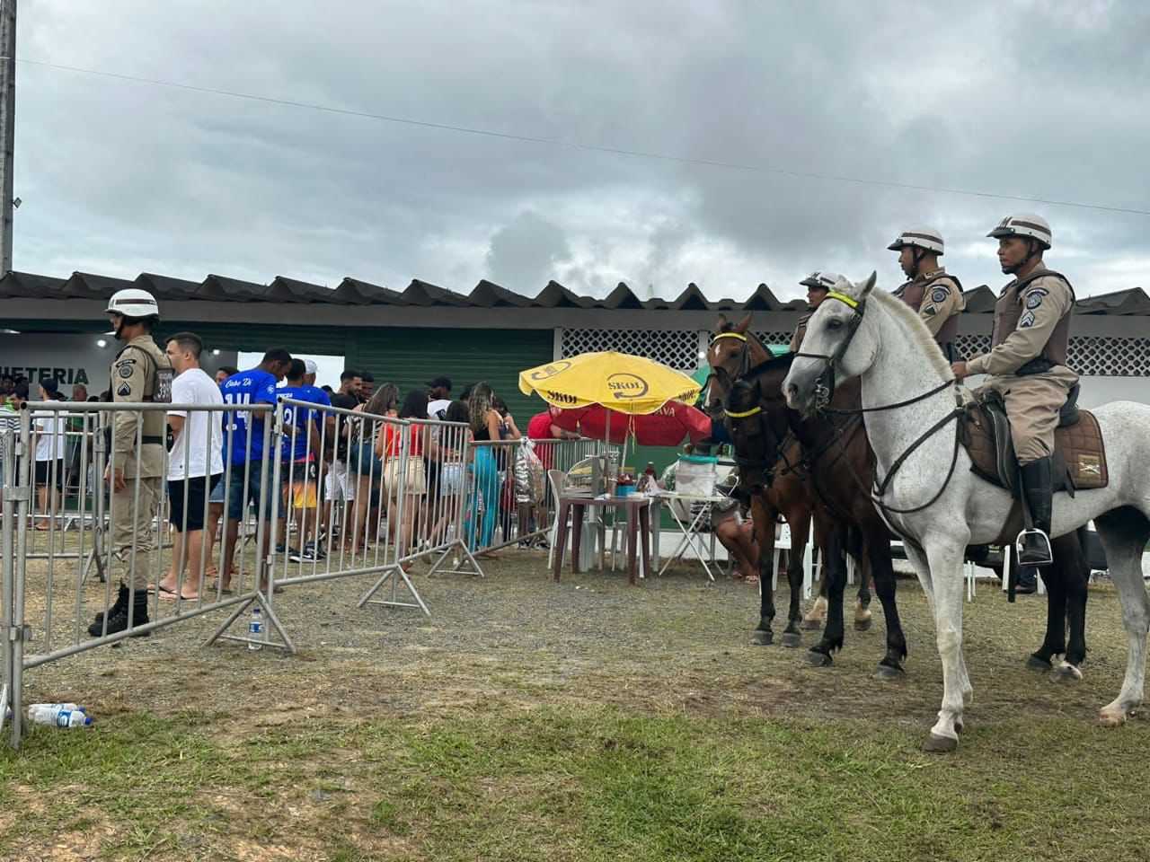 Camacã: Estádio Ribeirão recebe um grande público e o Itabuna vence o Bahia por 4x1